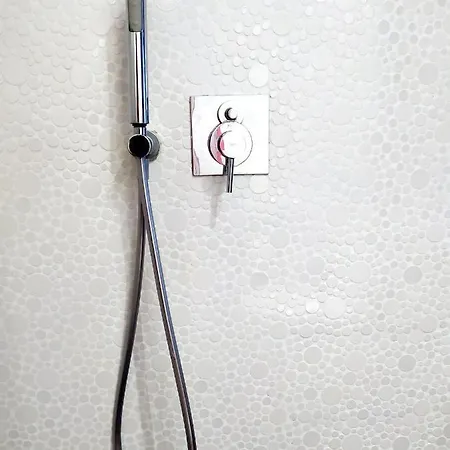 With One Bedroom In Bilbo With Wifi * 毕尔巴鄂
